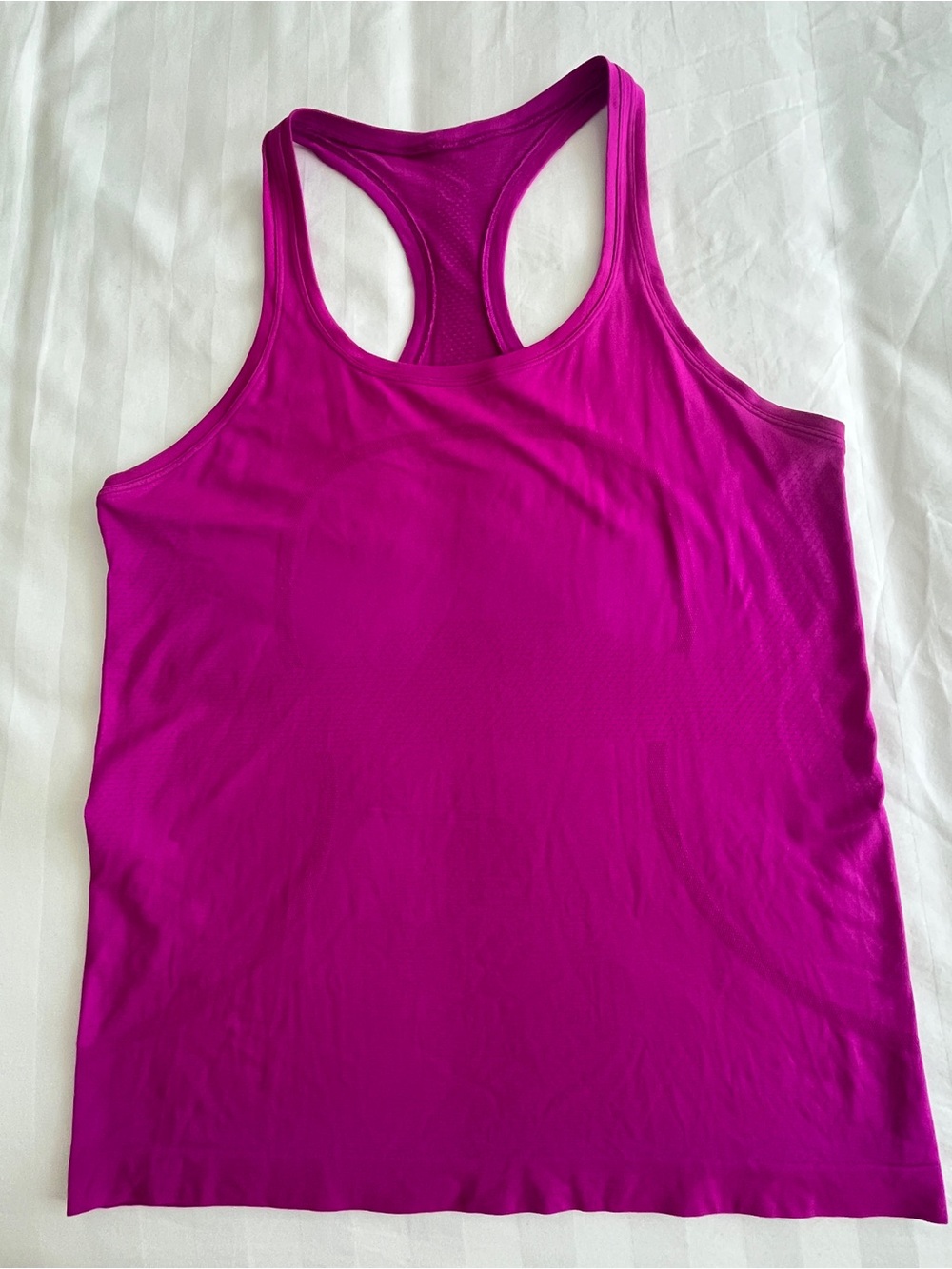 Lululemon swiftly tech racerback tank top Magenta size 10